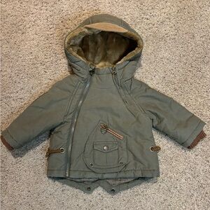 Bass Green Winter Jacket, size 6-12 months. Made in Spain.